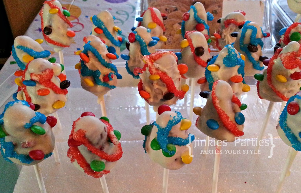 Christmas Tree Cake Pops | Jinkies Parties